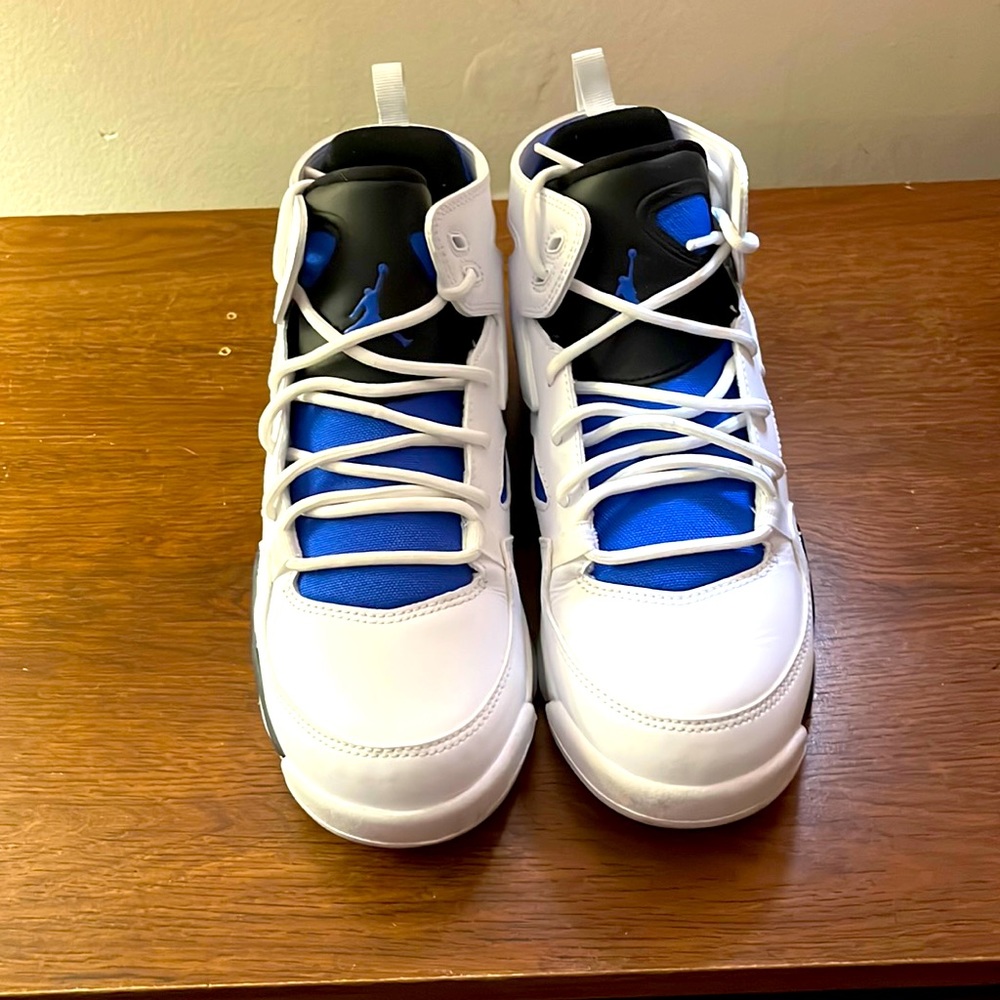 Jordan boy shoe